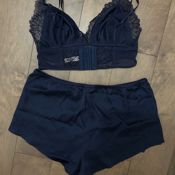 La vie en rose pajama/lingerie set - Picture 4 of 4